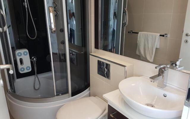 Jacuzzi Studio Apartment