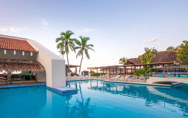 Park Royal Beach Ixtapa - All Inclusive