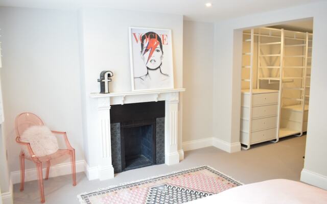 3 Bedroom Garden House in Dalston