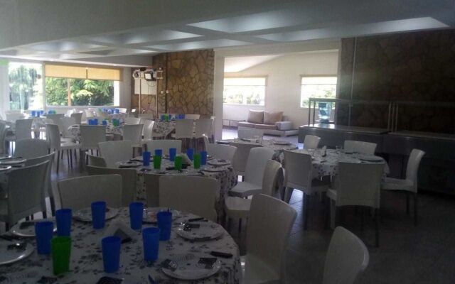 Village Park Hotel