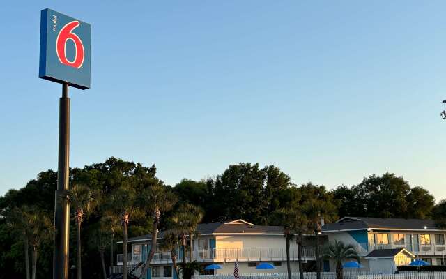Motel 6 - Pensacola West