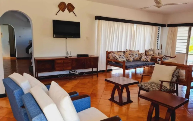 Lux Suites Sanuna Villas Diani