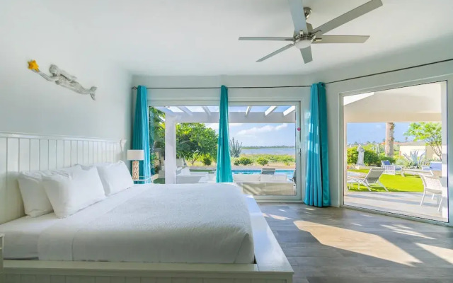 Ocean View! Fully Renovated Villa, Private Pool!