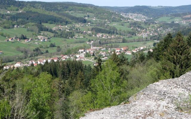Wooden Chalet With a Washer, Near a Lake