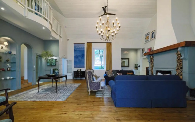 Chapter House Boutique Hotel