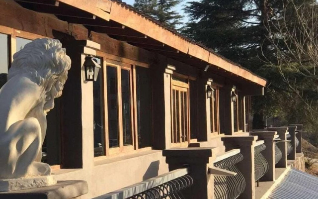 Carod Espacio Serrano