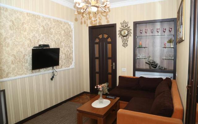 Apartament In Isani