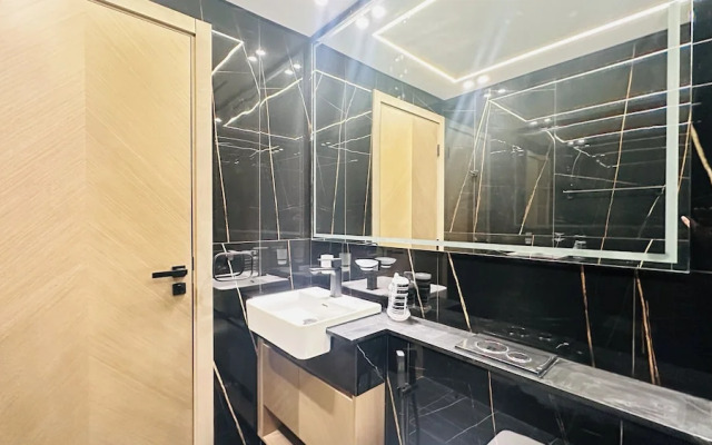 OYO 1289 Home Premium 1Bed Apartment At