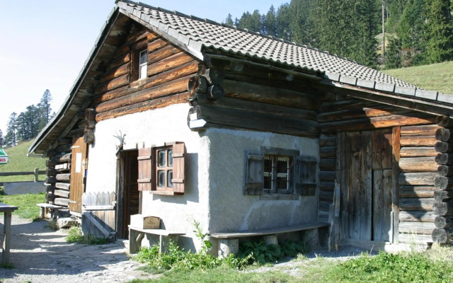 Swiss Heidi Hotel