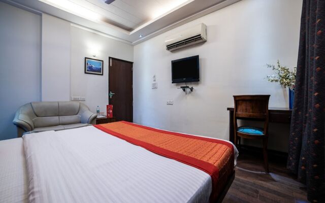 OYO 14545 Hotel Blueleaf