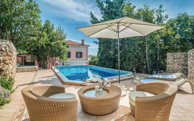 Villa Maria