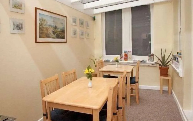 The Meltham Guesthouse