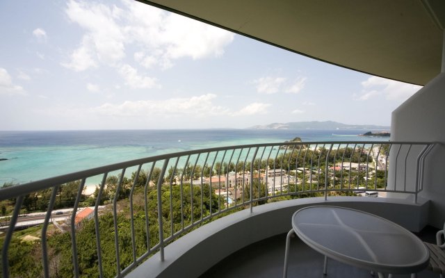 Okinawa Kariyushi Beach Resort Ocean Spa