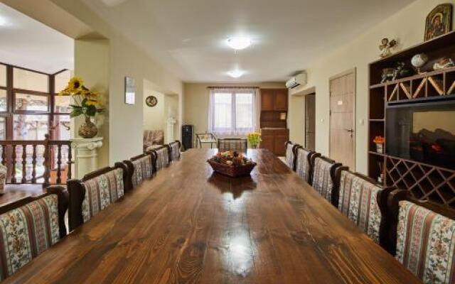 Guest House Mira