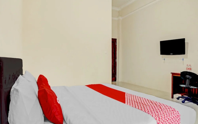 OYO Life 90544 Grand Redisa