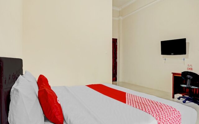 OYO 90544 Grand Redisa