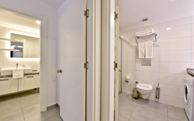 Green Garden Suites Hotel
