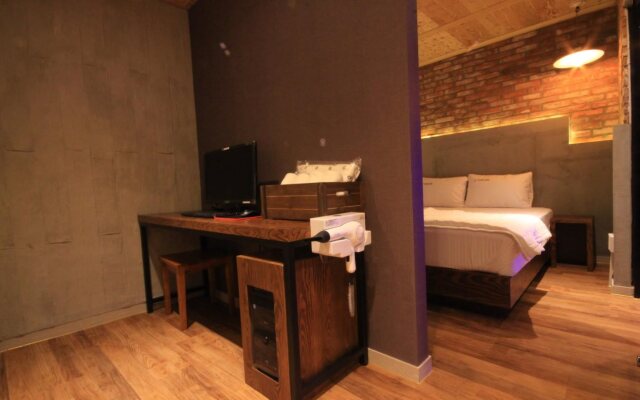 Boutique Hotel May