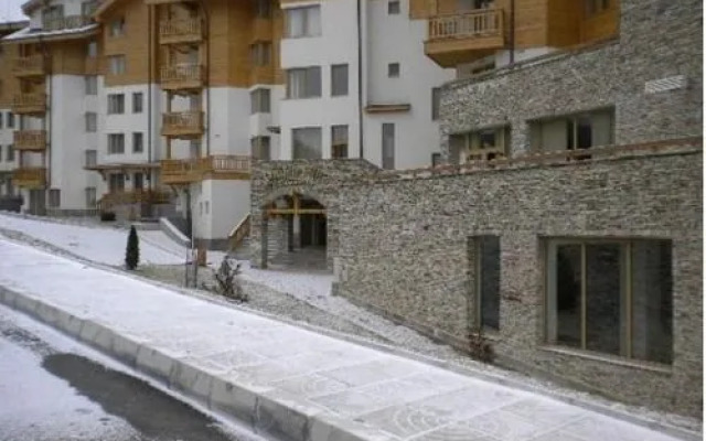 St. John Hill Suites Hotel