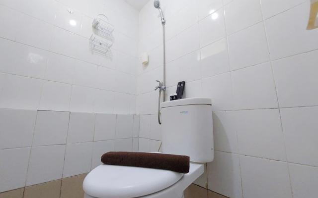 Comfort And Nice 2Br At Bassura City Apartment