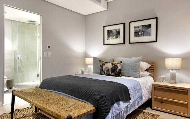 16 On Bree - Unit 2810