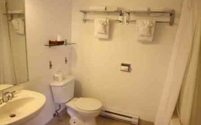 Revelstoke Gateway Inn