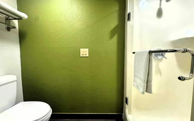 Travelodge by Wyndham Flowood