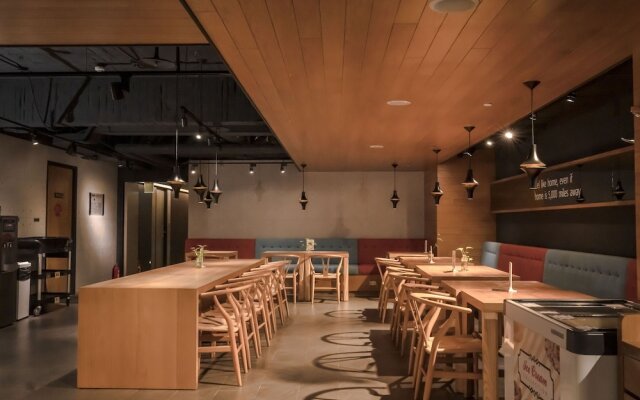 Hub Hotel Kaohsiung Yawan Branch