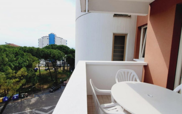 Ideal Getaway Apartment With Terrace