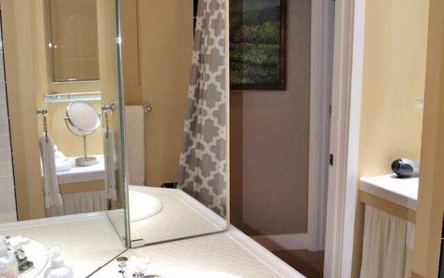 Stylish Craftsman Premium Comfort