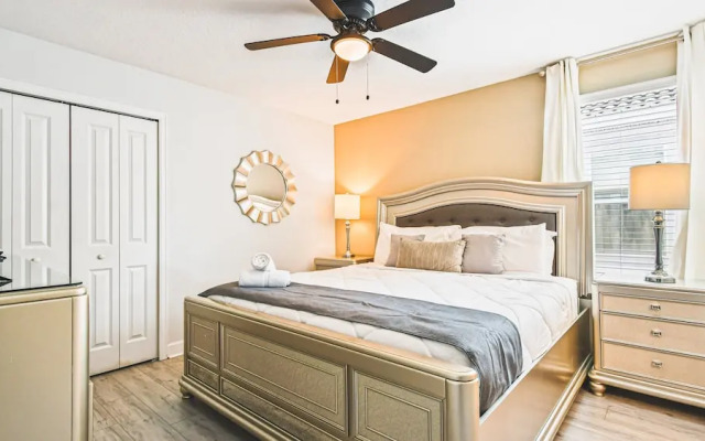 Themed Bedrooms & Private Pool Near Disney