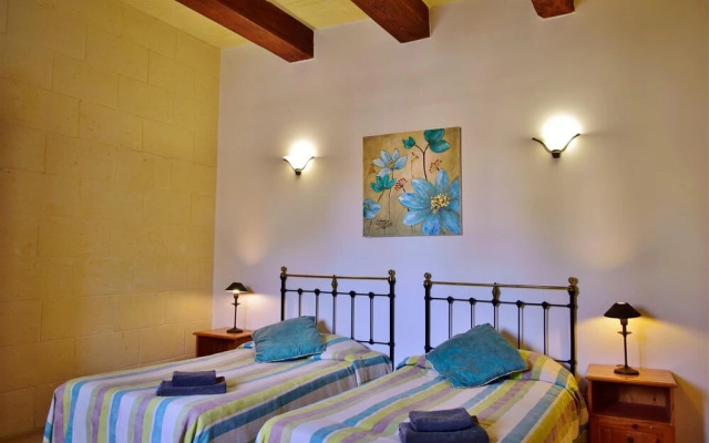 Villagg Tal-fanal - 4 Bedroom Maisonette