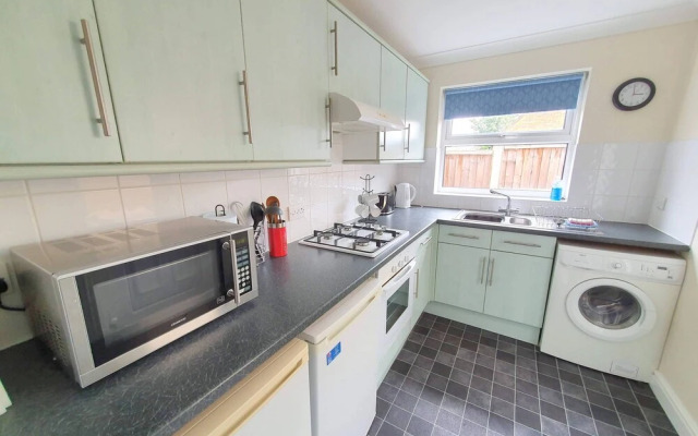 2-bedroom House Near Town With Superfast Wi-fi