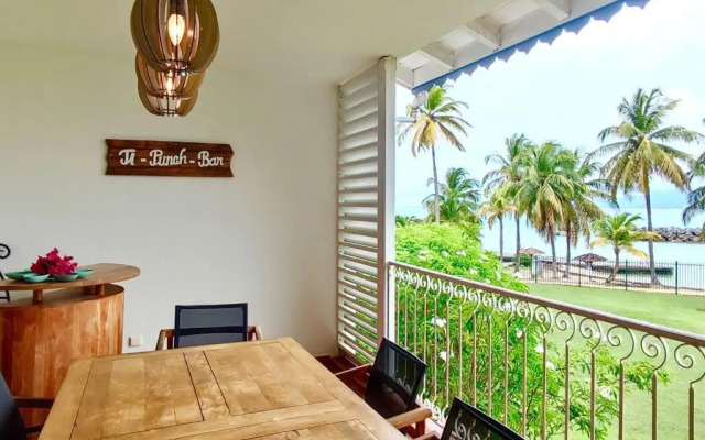 Ti Punch Appartement pied dans l'eau avec piscine