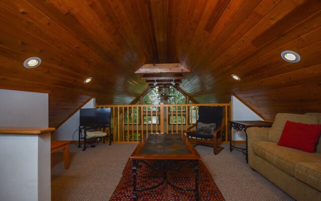 All Decked Out 4 Bedroom House