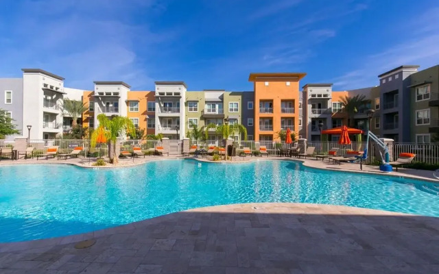 Kasa Tempe Apache District Apartments