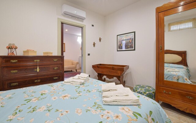 Stunning Apartment in Bari With 3 Bedrooms and Wifi