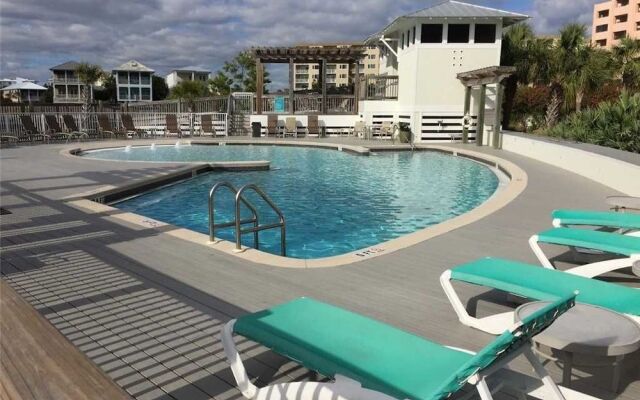 Nautilus 3605 Waverly by RedAwning