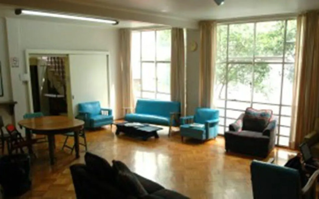 Casa de Los Amigos - Hostel
