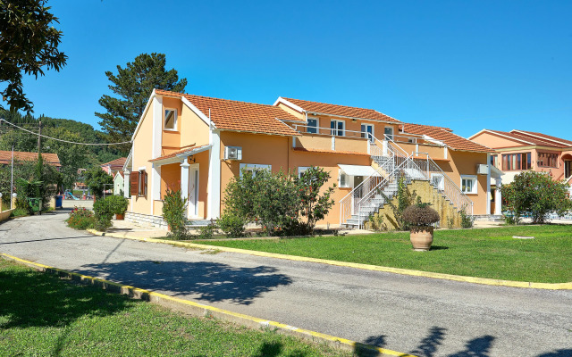 Yiannis Village