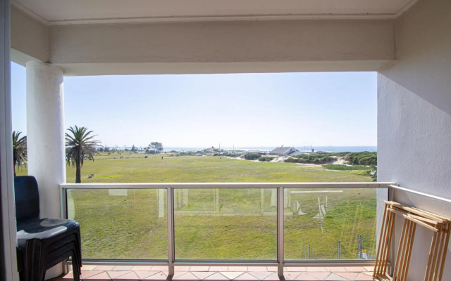 Modern Seaview Apartment