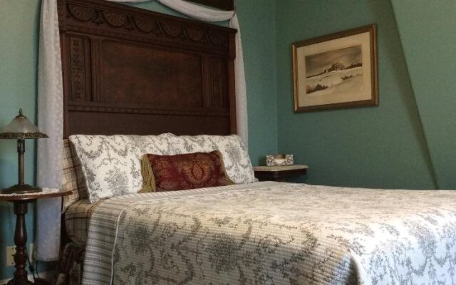 Fair Street Guest House