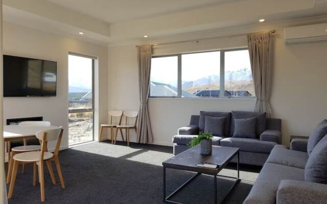 Super House 2 Bedroom