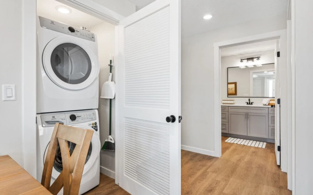 Paradise Cove 2 Bedroom Condo