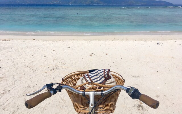 Gili Sands Hotel & Bar