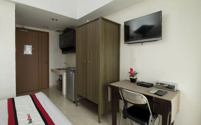 RedDoorz Apartment @ Margonda Residence 3