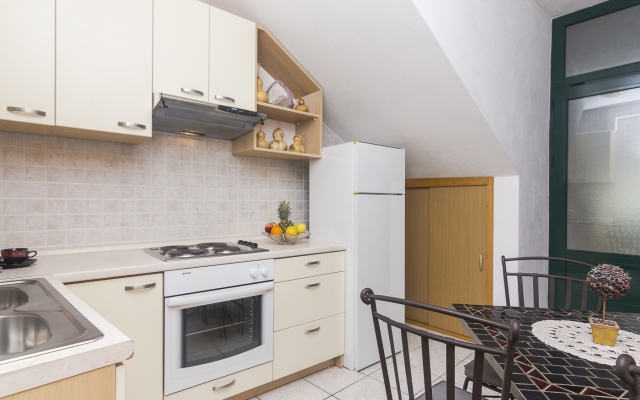 Apartment Sonja - 100 m from sea: A2 Brela, Riviera Makarska