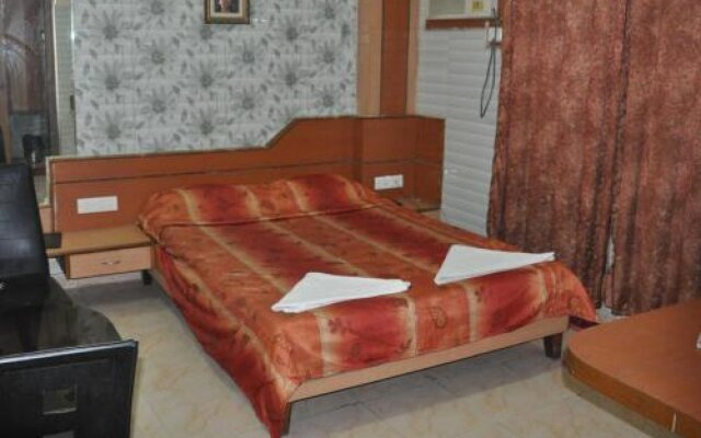 OYO 3501 Hotel Mahabir Galaxy