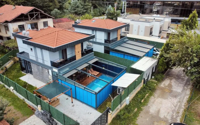 Zumrut Villas
