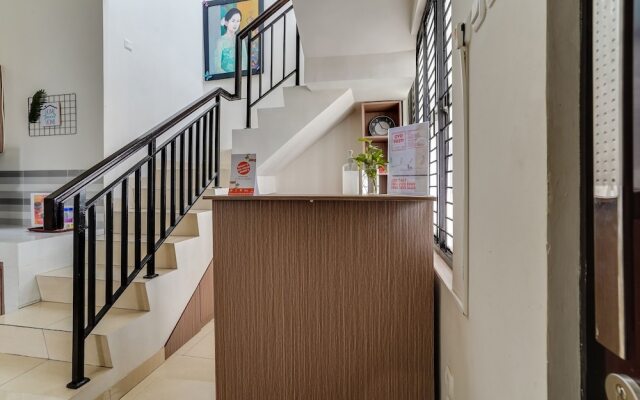 OYO Life 90211 I-sidji Inn